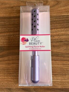 Plum Beauty Uplifting Facial Roller